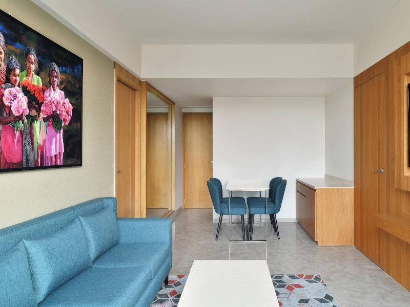 Courtyard By Marriott Nashik image