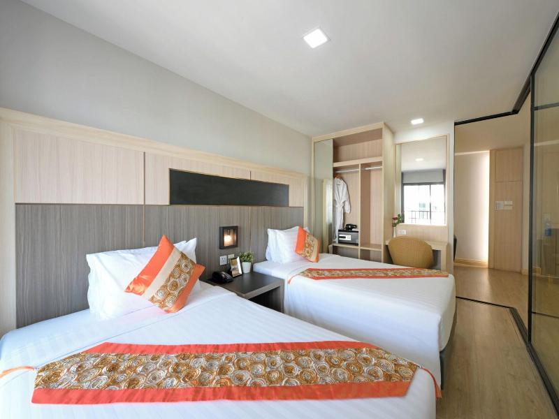 O2 Luxury Hotel image