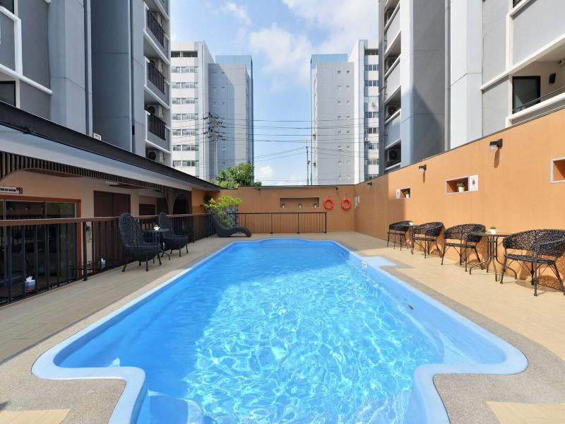 O2 Luxury Hotel image