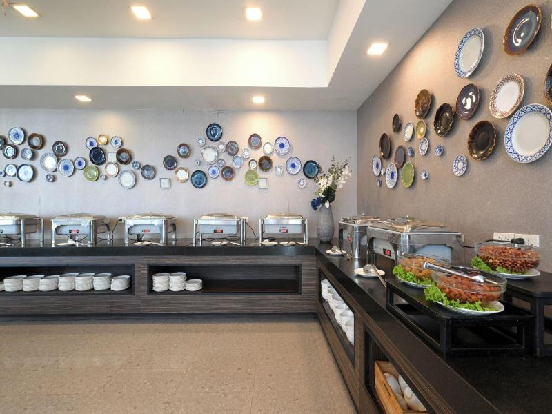 O2 Luxury Hotel image