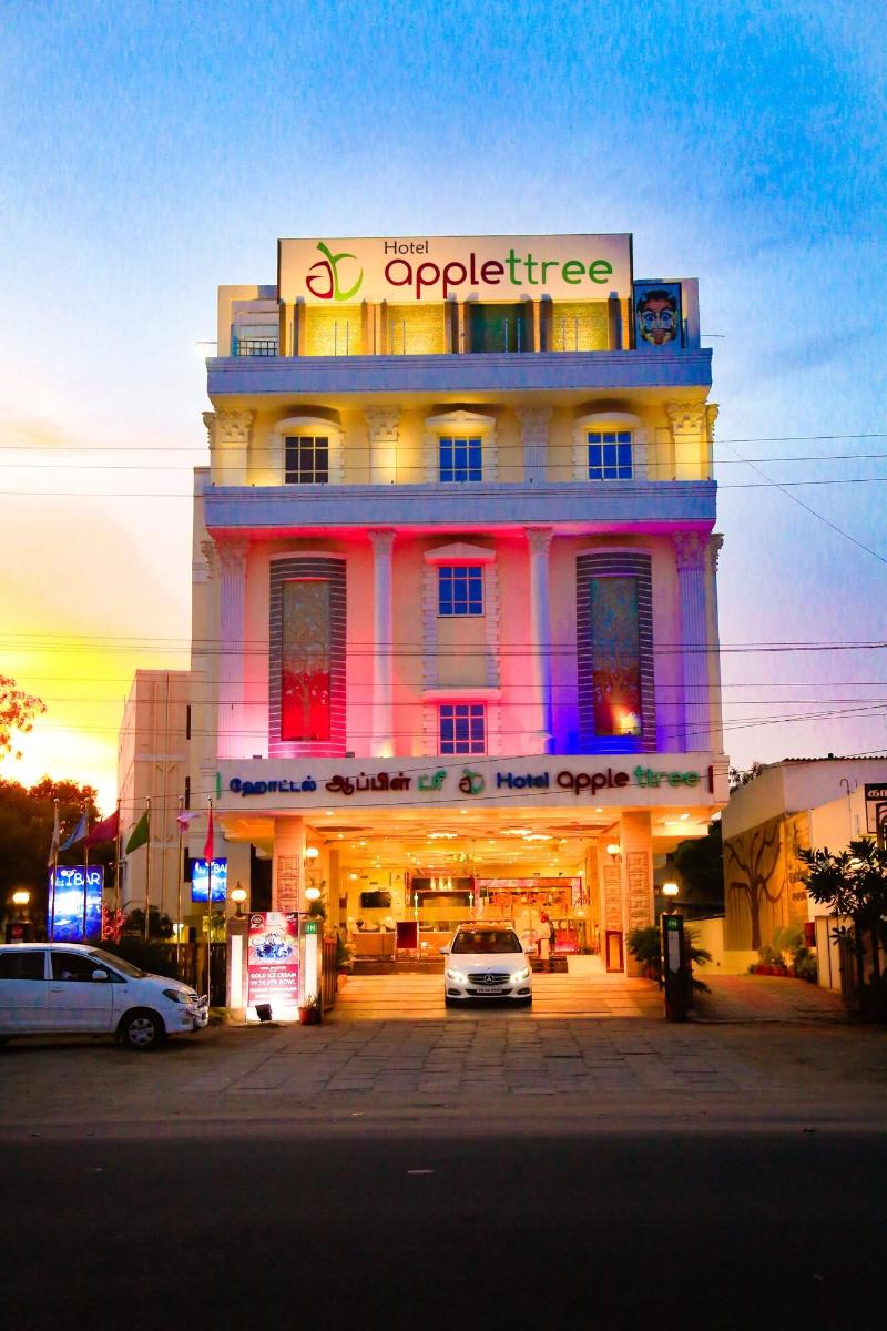 Hotel Applettree — general view