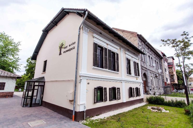 Vén Diófa De Lux Vendégház