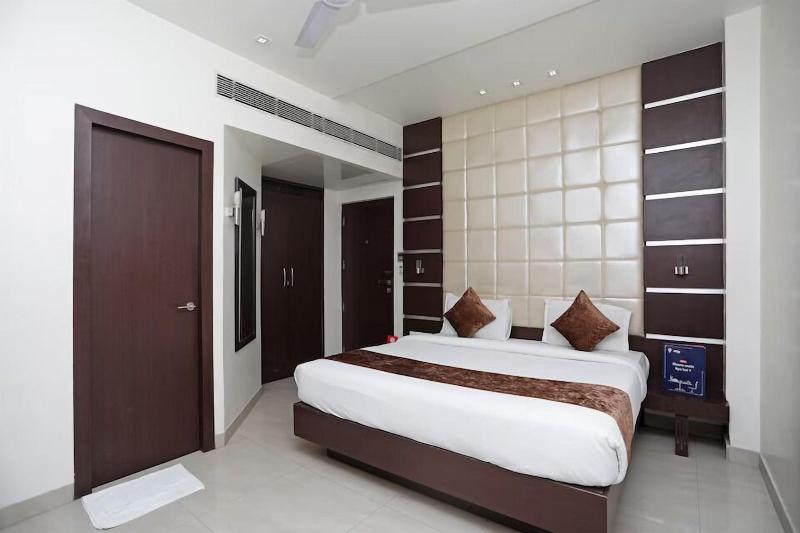 Hotel D Grand image