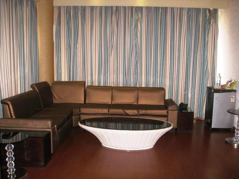 Hotel D Grand image