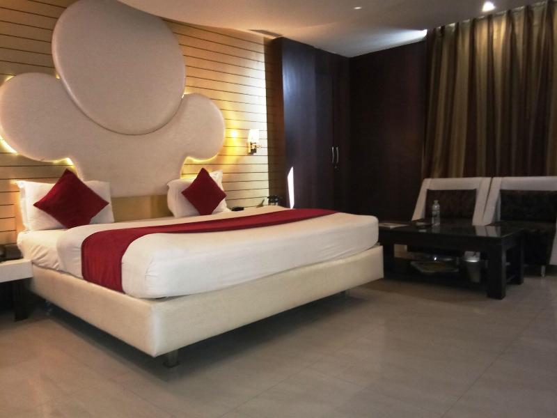 Hotel D Grand image