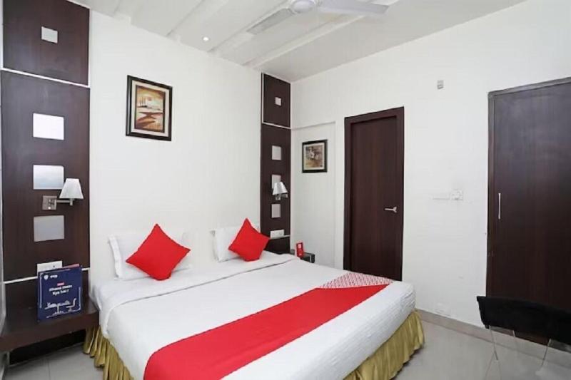 Hotel D Grand image