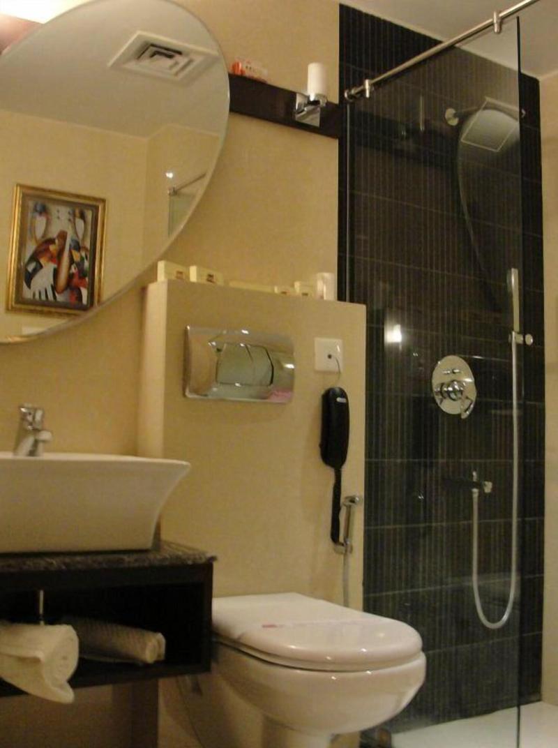 Hotel D Grand image