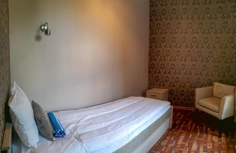 Villa Kadriorg Hostel image