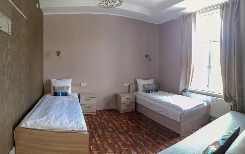 Villa Kadriorg Hostel image