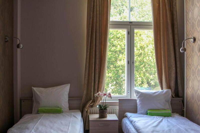 Villa Kadriorg Hostel image