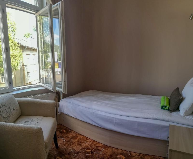Villa Kadriorg Hostel image