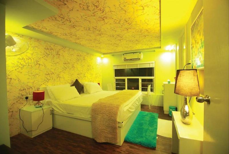 Indiavacationz Houseboat image