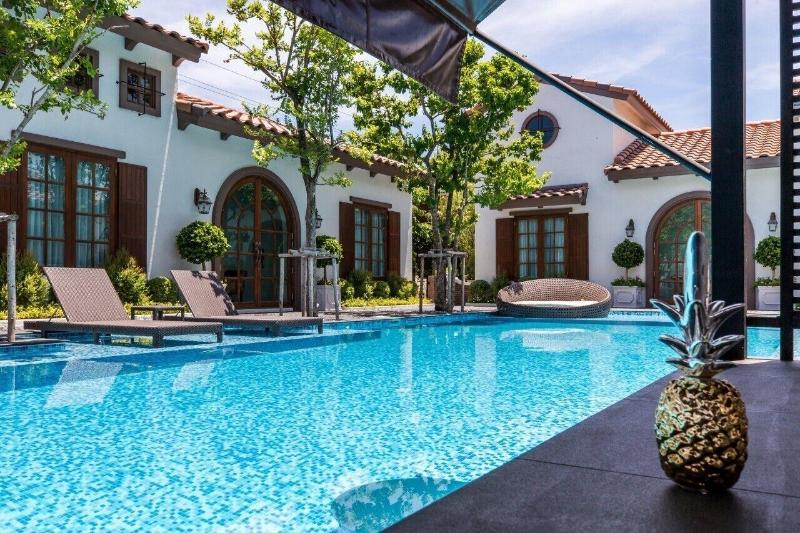 Villa Seville image