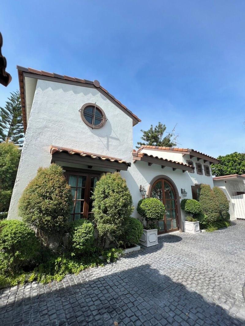 Villa Seville image