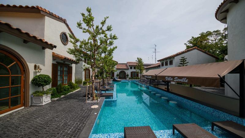 Villa Seville image