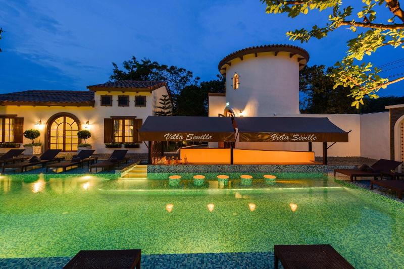 Villa Seville image