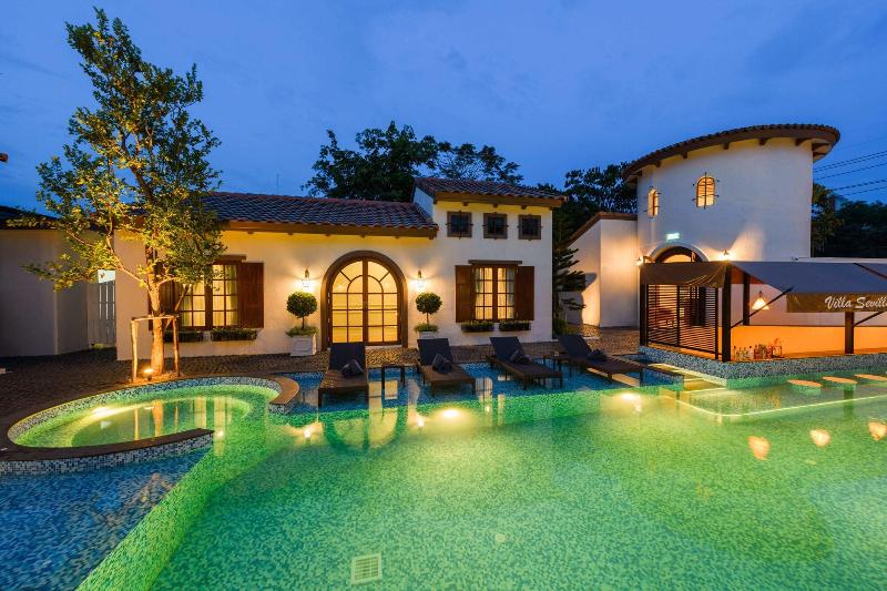 Villa Seville image