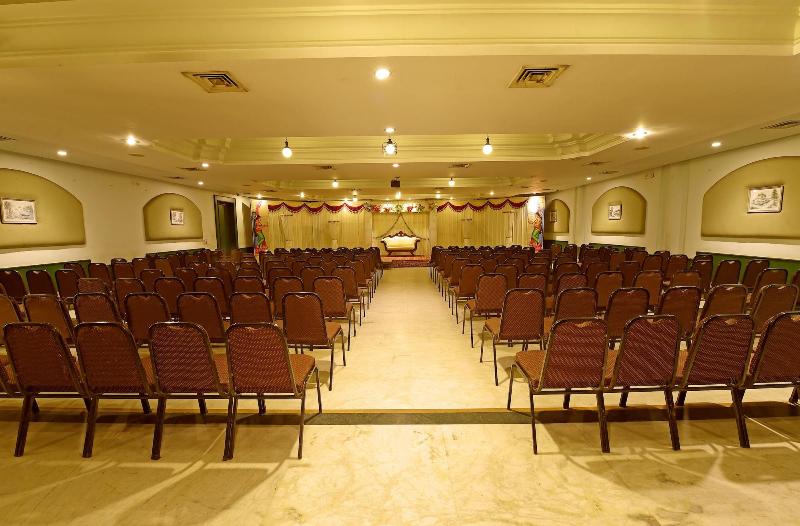 Hotel Mayas image