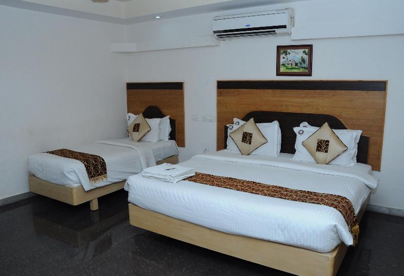 Hotel Mayas image