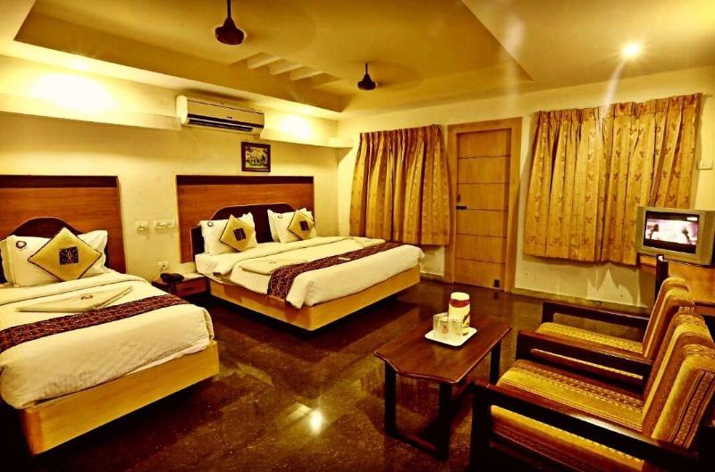 Hotel Mayas image