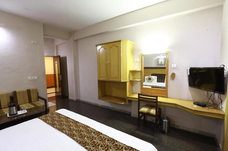 Hotel Mayas image