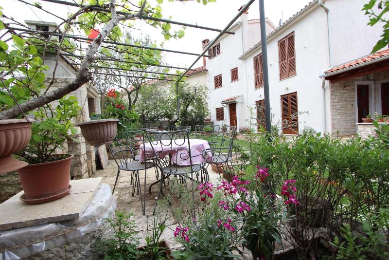 Apartments Liliana image
