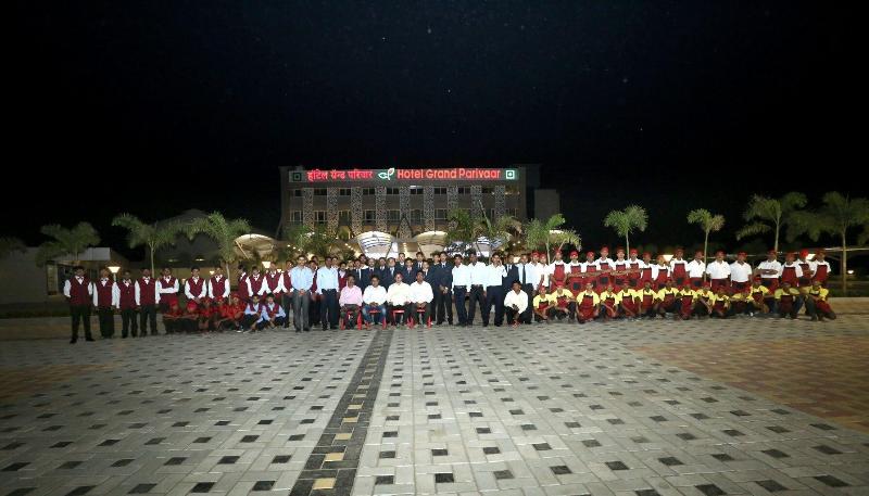 Hotel Grand Parivaar