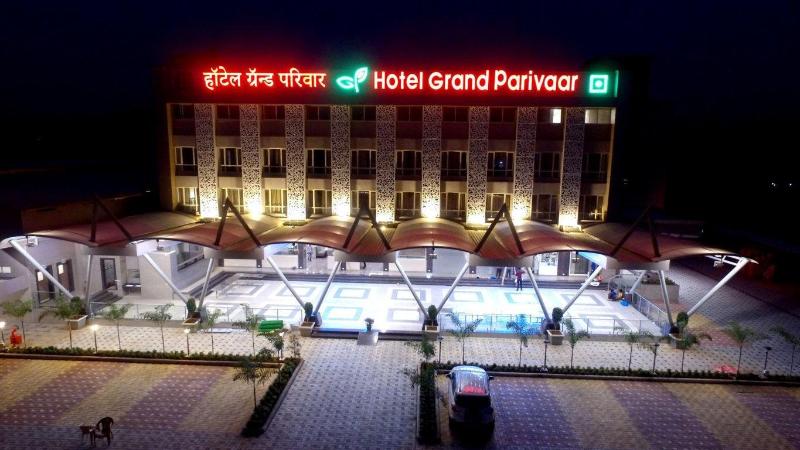 Hotel Grand Parivaar