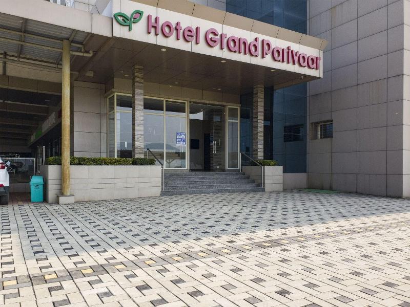 Hotel Grand Parivaar