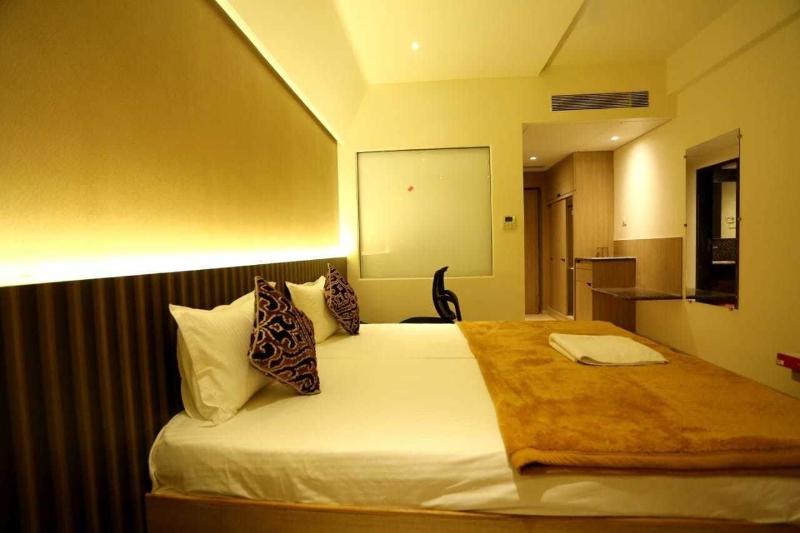 Hotel Grand Parivaar — photo 11