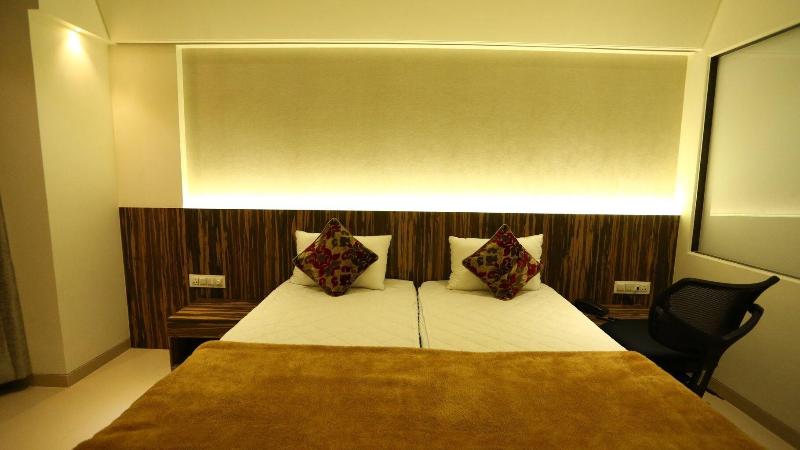 Hotel Grand Parivaar — photo 33