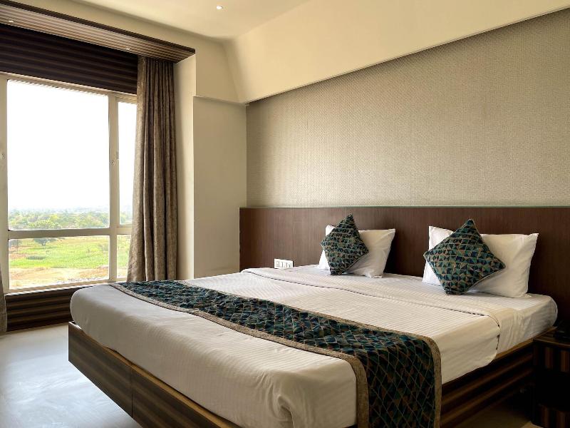 Hotel Grand Parivaar — photo 52
