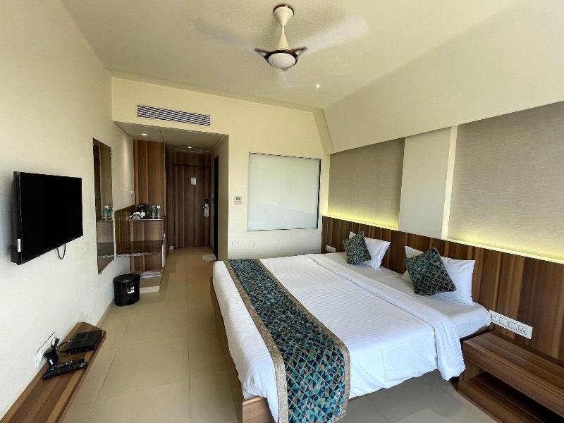 Hotel Grand Parivaar — photo 50