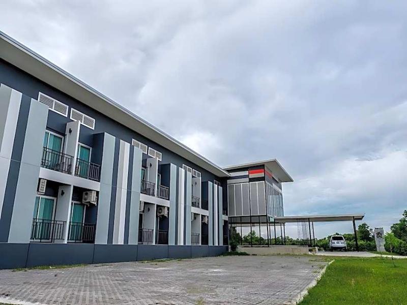 B3 Hotel