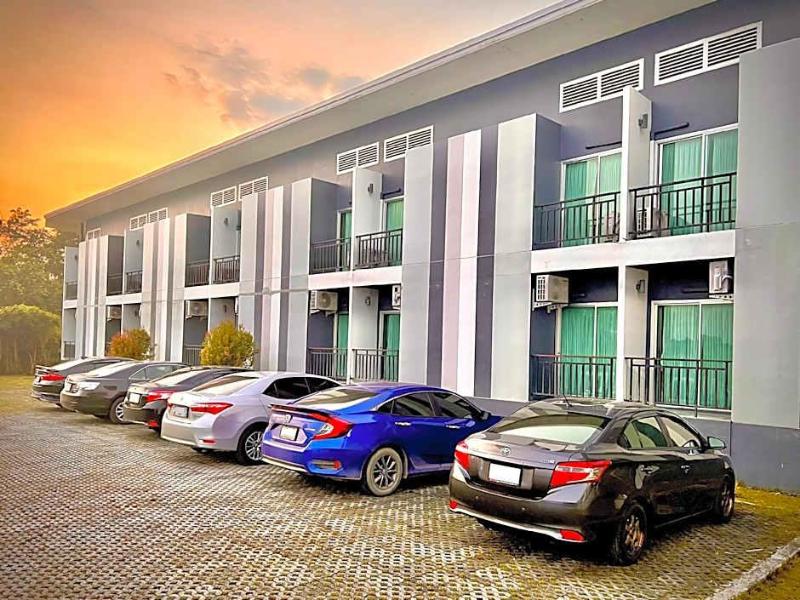 B3 Hotel