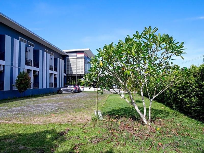 B3 Hotel