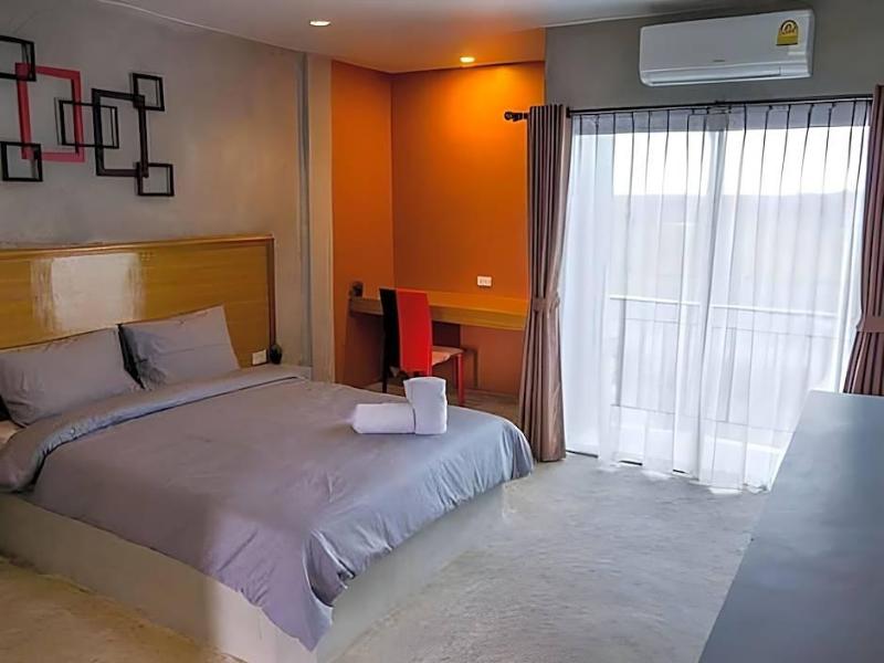 B3 Hotel