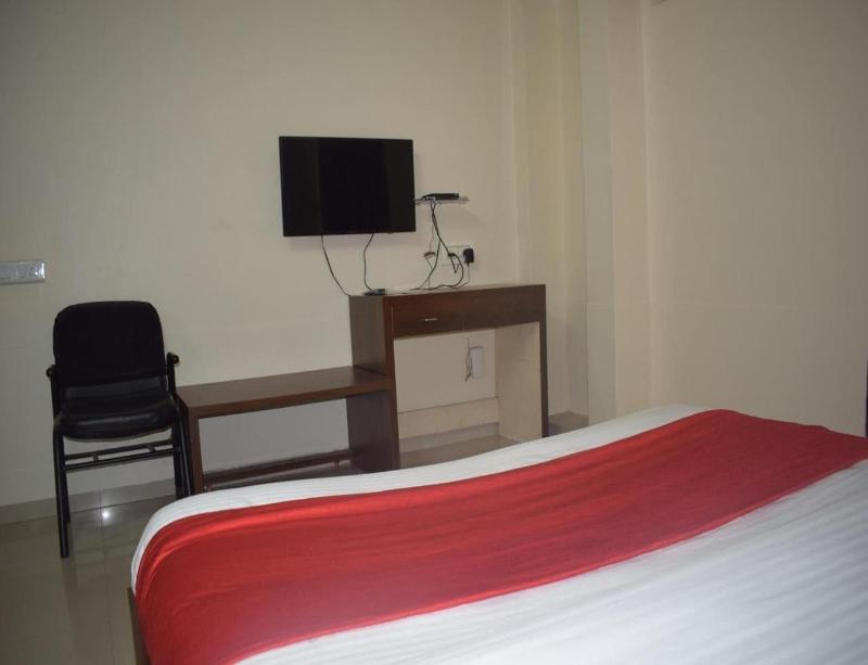 Hotel Vasundra image