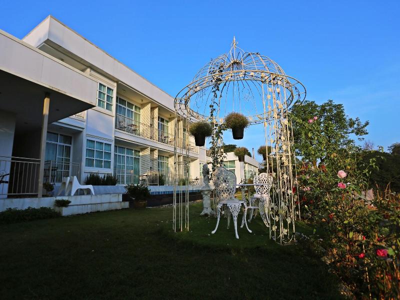 Pua De View Boutique Resort