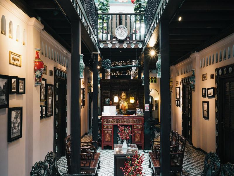 Songkhla Tae Raek Antique Hotel