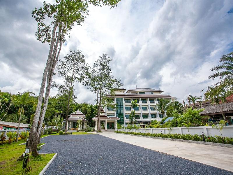 Wanarom Residence Hotel image