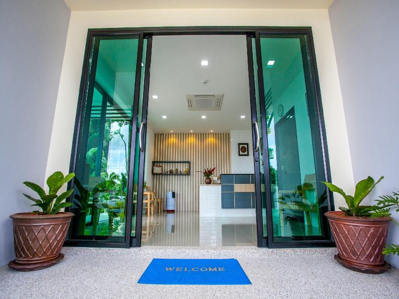 Wanarom Residence Hotel image