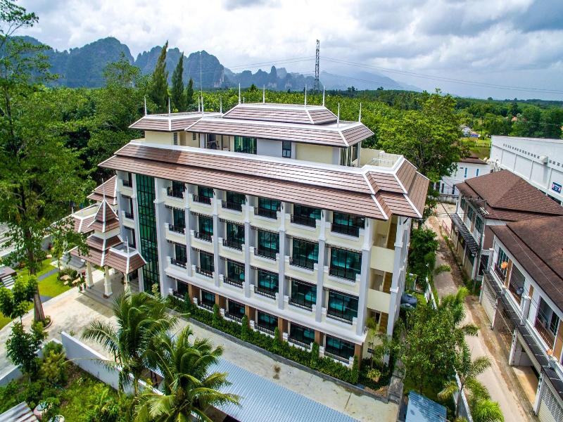Wanarom Residence Hotel image