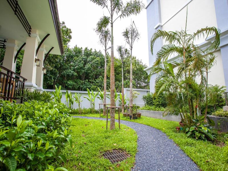 Wanarom Residence Hotel image