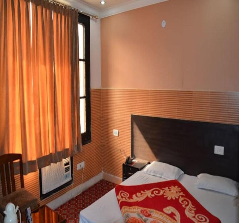 Hotel Red Rose