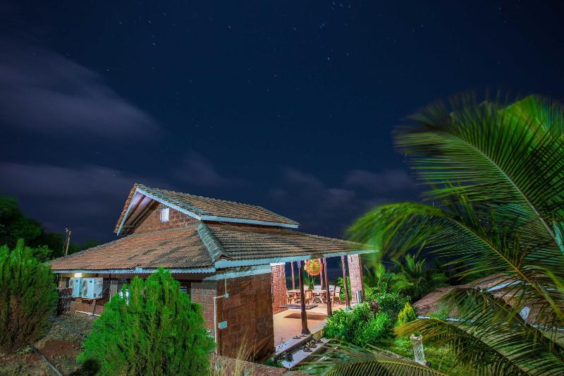 Beachfront Villas image
