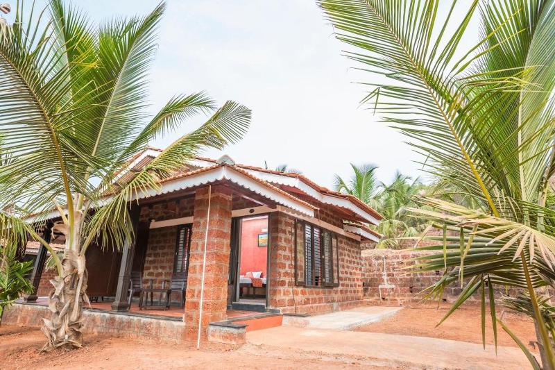 Beachfront Villas image