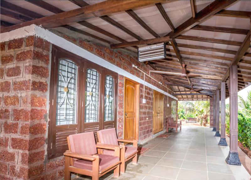 Beachfront Villas image