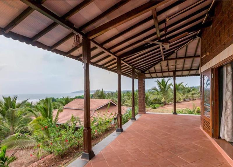 Beachfront Villas image