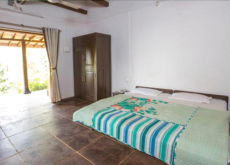 Beachfront Villas image
